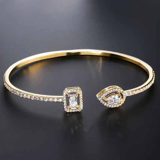 Luz | Pulsera Bangle Geométrica