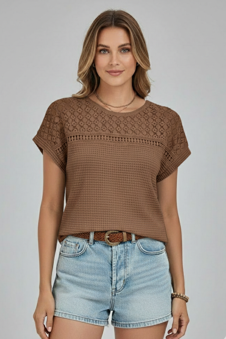 Olwen - Camiseta con Calados